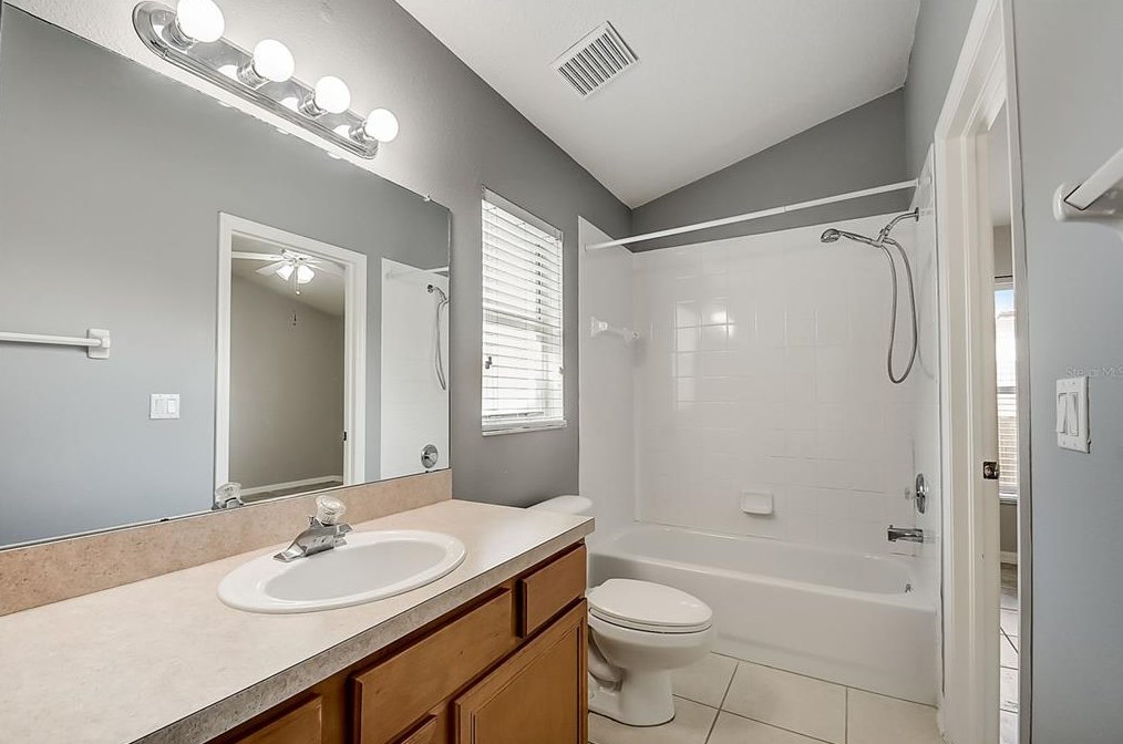 18204 Collridge Dr, Tampa FL  33647-2911 exterior