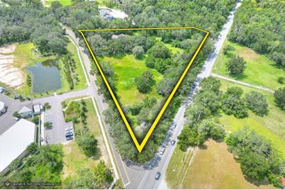 5226 Lithia Springs Road, Lithia, FL 33547 - Photo 3