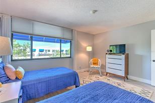 805 Bayport Wy, Longboat Key, FL 34228 - Photo 33