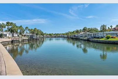 4851 W Gandy Boulevard #B4 L32, Tampa, FL 33611 - Photo 43
