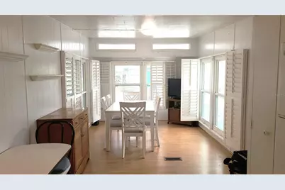 4851 W Gandy Boulevard #B4 L32, Tampa, FL 33611 - Photo 5