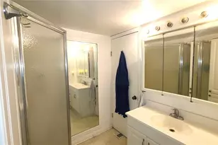 4851 W Gandy Blvd, Tampa, FL 33611 - Photo 17