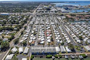 4851 W Gandy Blvd, Tampa, FL 33611 - Photo 35