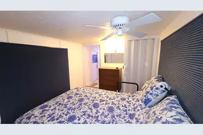 4851 W Gandy Boulevard #B4 L32, Tampa, FL 33611 - Photo 25