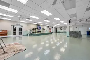 4851 W Gandy Blvd, Tampa, FL 33611 - Photo 57