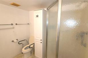 4851 W Gandy Blvd, Tampa, FL 33611 - Photo 17