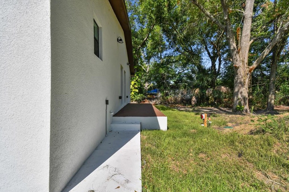 3325 Old Tampa Hwy, Lakeland FL  33815-3542 exterior