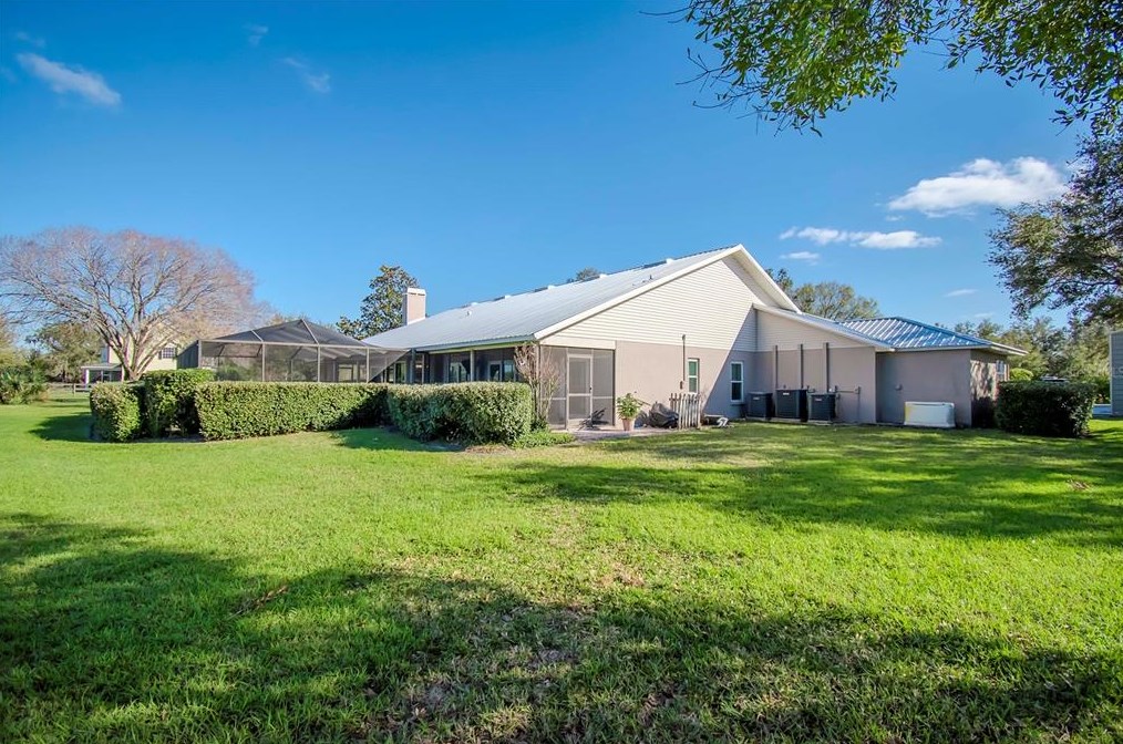 12011 Browning Rd, Lithia FL 33547-2850 exterior