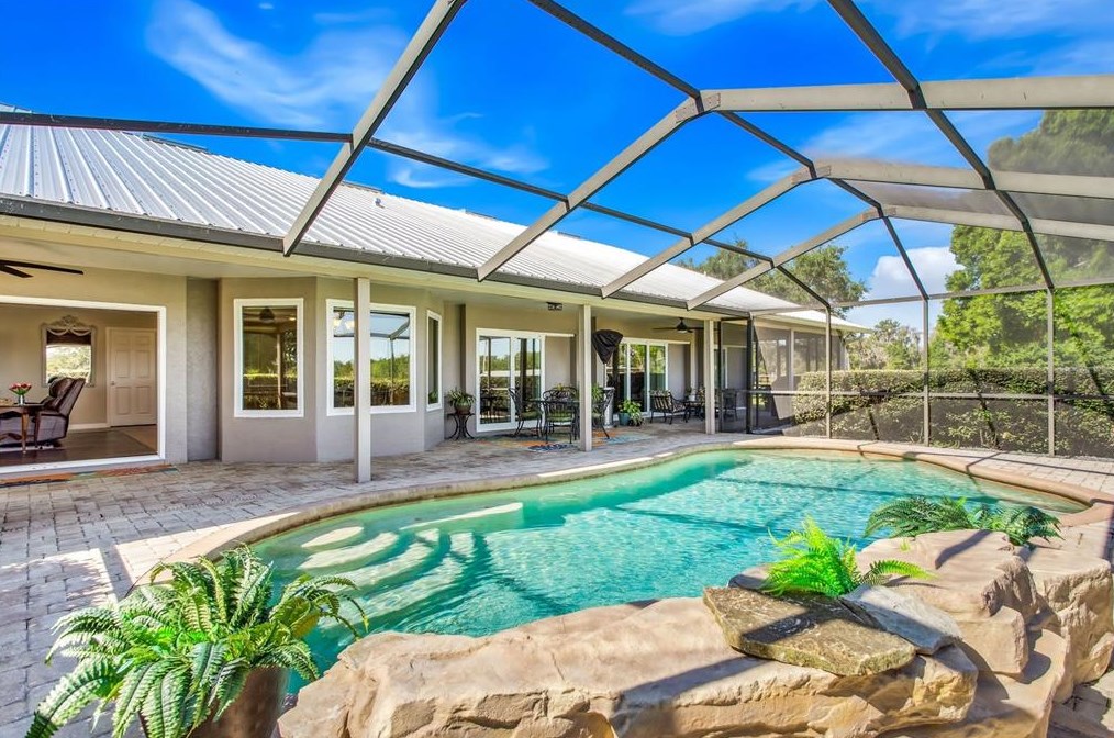 12011 Browning Rd, Lithia FL 33547-2850 exterior