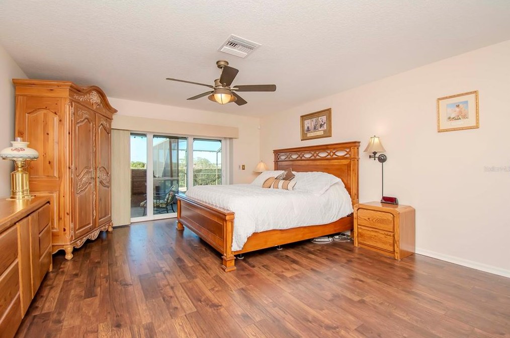 12011 Browning Rd, Lithia FL 33547-2850 exterior