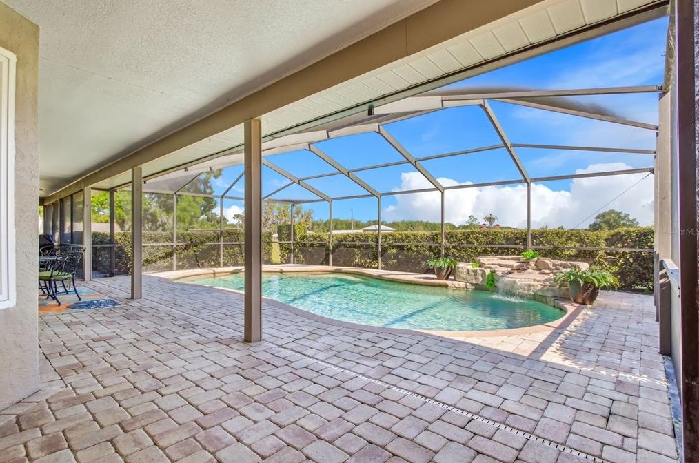 12011 Browning Rd, Lithia FL 33547-2850 exterior