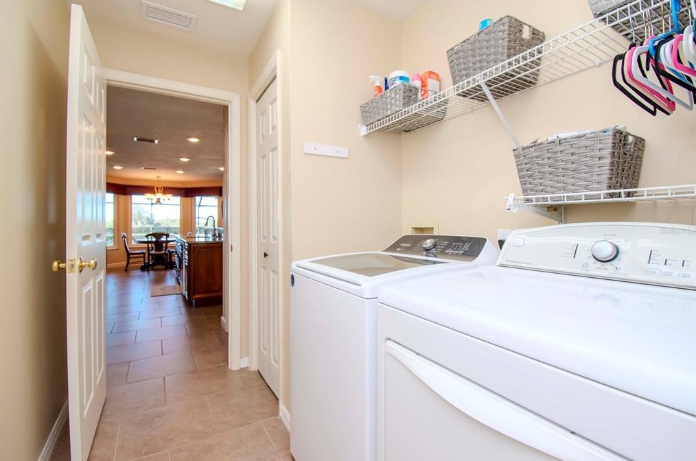 12011 Browning Rd, Lithia FL 33547-2850 exterior