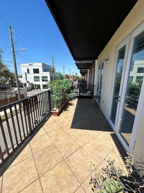 2002 5th Ave, Tampa FL  33605-5238 exterior