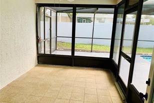 7252 Isle Dr, Port Richey FL  34668-5727 exterior