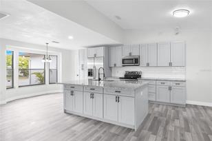 7252 Isle Dr - Photo 11