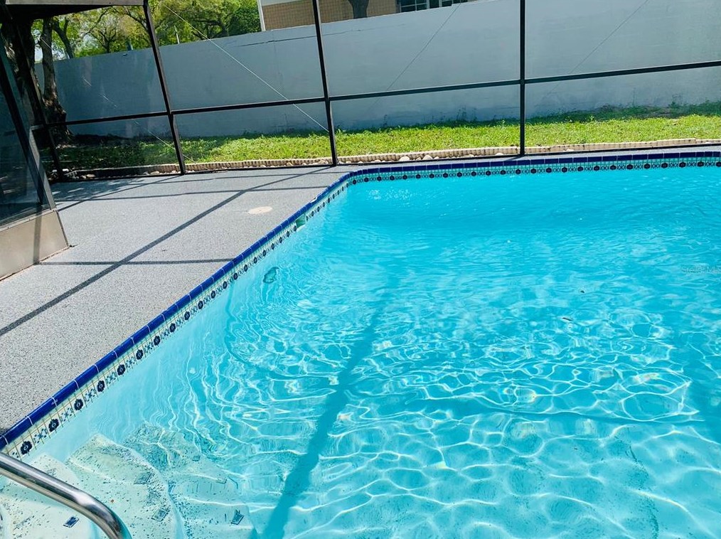 7252 Isle Dr, Port Richey FL  34668-5727 exterior