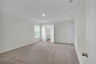 19 Pineapple Dr, Palm Coast, FL 32164 - Photo 5