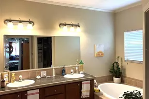 8529 Kenton Rd, Wesley Chapel, FL 33545 - Photo 21