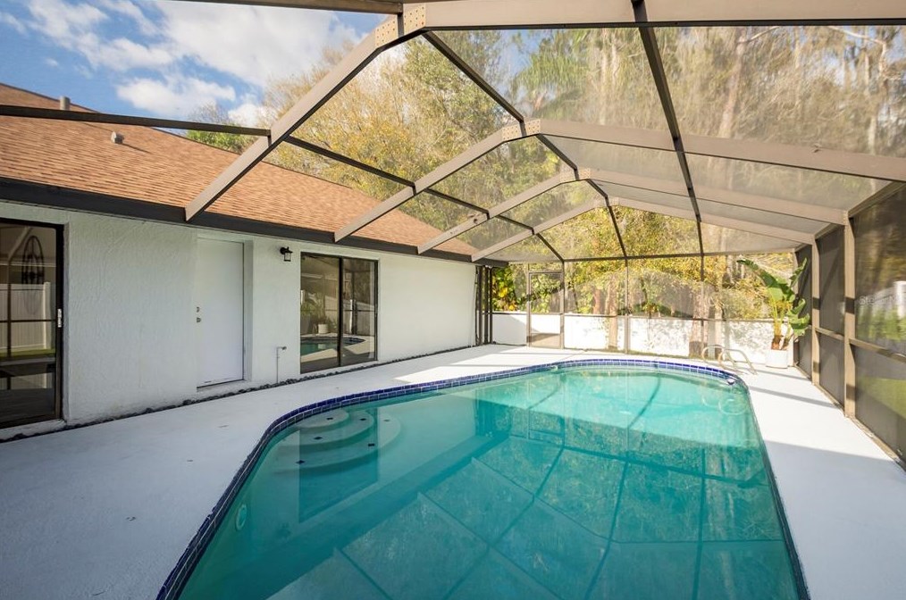 6305 Forrestal Dr, Tampa FL  33625-1612 exterior