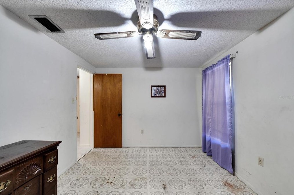 3807 Norfolk St, Tampa FL 33610-1131 exterior