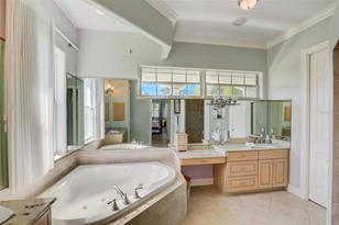 10120 Creekside Dr - Photo 17