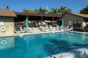 1700 Nash Ct, Dunedin, FL 34698-2823