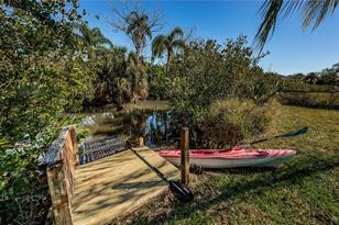 4703 Bay Crest Dr - Photo 3