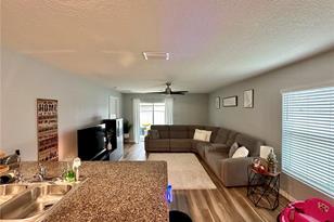 7855 Davie Ray Dr, Zephyrhills, FL 33540 - Photo 7