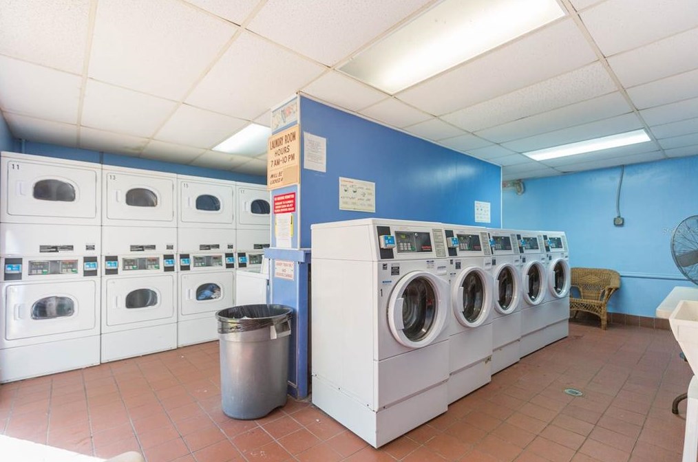 4714 Joseph Ct, Tampa FL  33614-7243 exterior