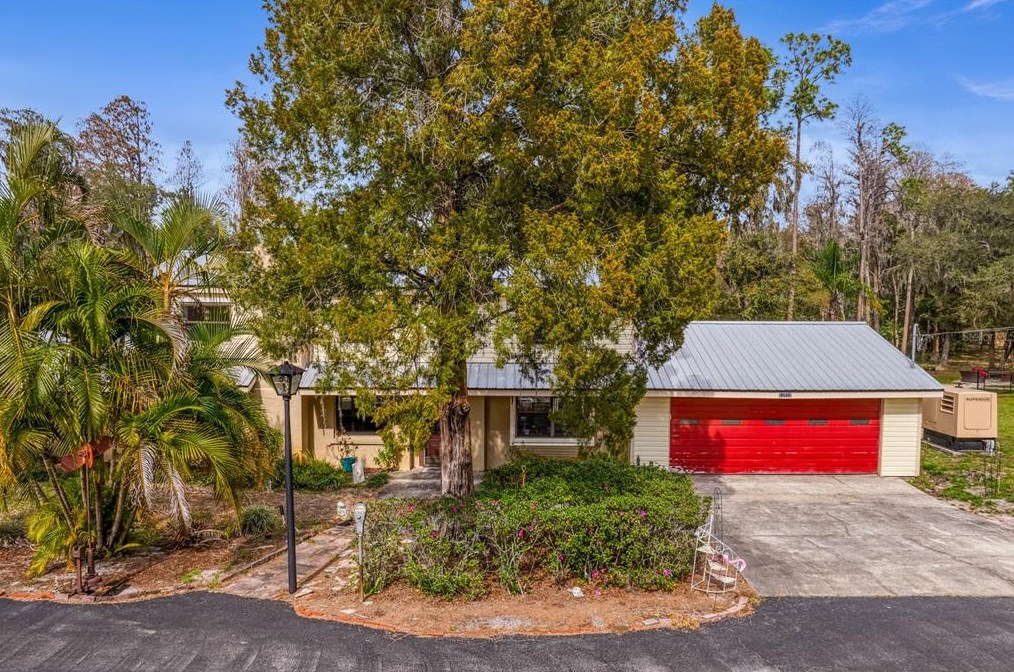 8535 Old Country Rd, Odessa FL  33556-4227 exterior