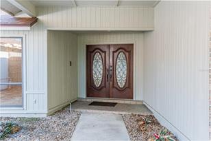 6017 Pratt St - Photo 3