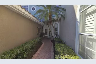 1648 Lago Vista Boulevard, Palm Harbor, FL 34685 - Photo 3