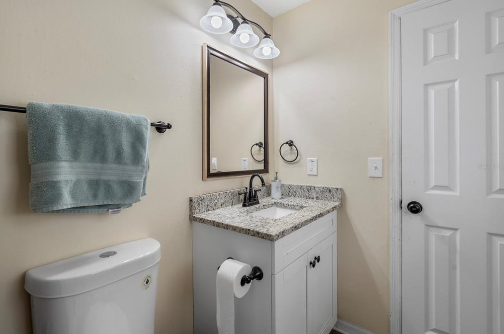 6610 Papa Guy Ln, Plant City FL  33565-7307 exterior