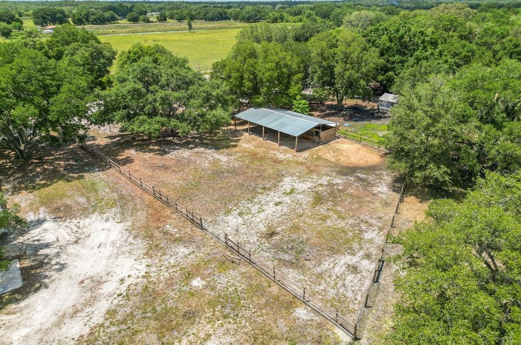 6610 Papa Guy Ln, Plant City FL  33565-7307 exterior