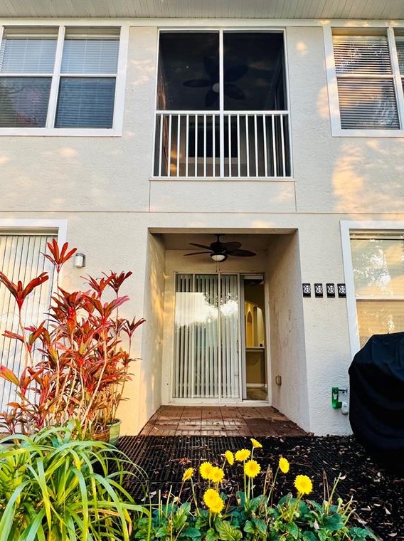 2117 Park Crescent Dr, Land O Lakes FL  34639-5469 exterior