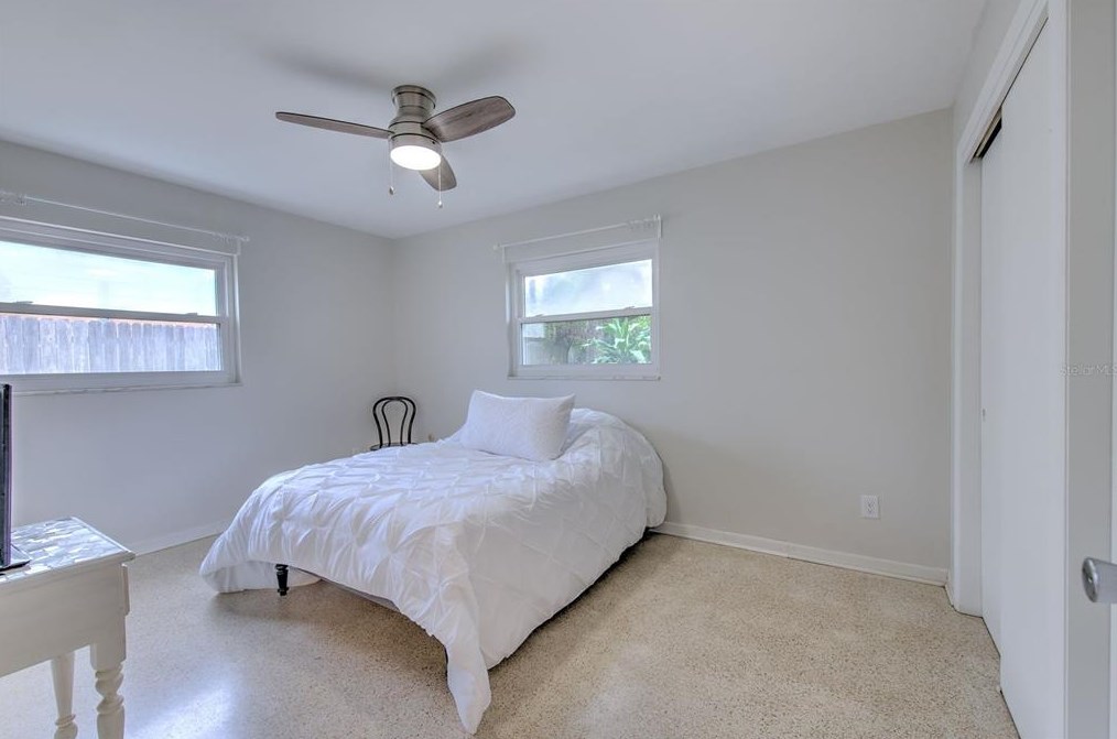 2204 Malibu Dr, Brandon FL  33511-7236 exterior