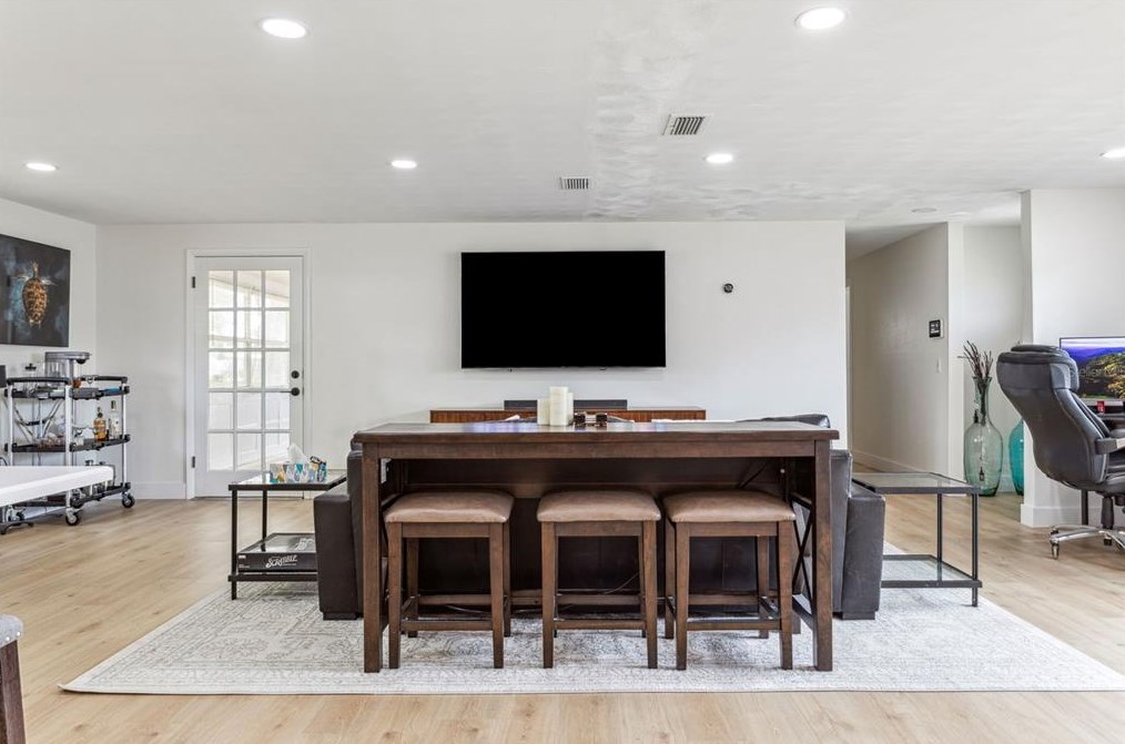 37235 Temple Ave, Zephyrhills FL  33541-4212 exterior