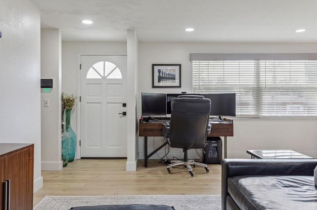 37235 Temple Ave, Zephyrhills FL  33541-4212 exterior