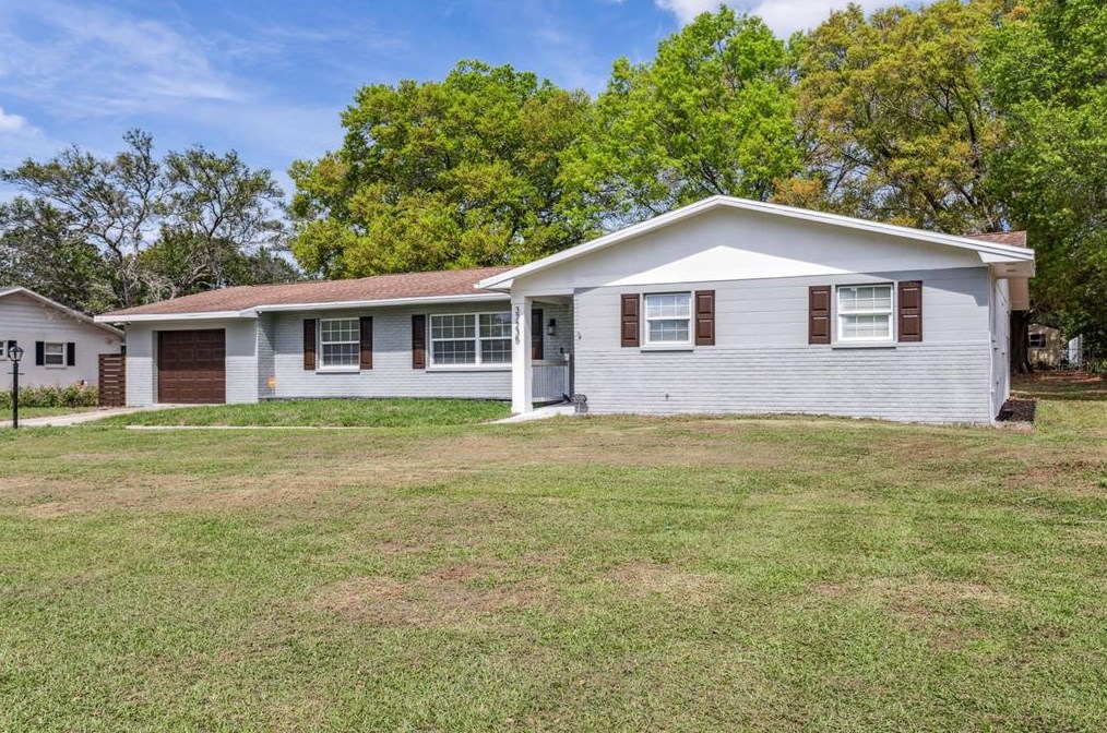 37235 Temple Ave, Zephyrhills FL  33541-4212 exterior