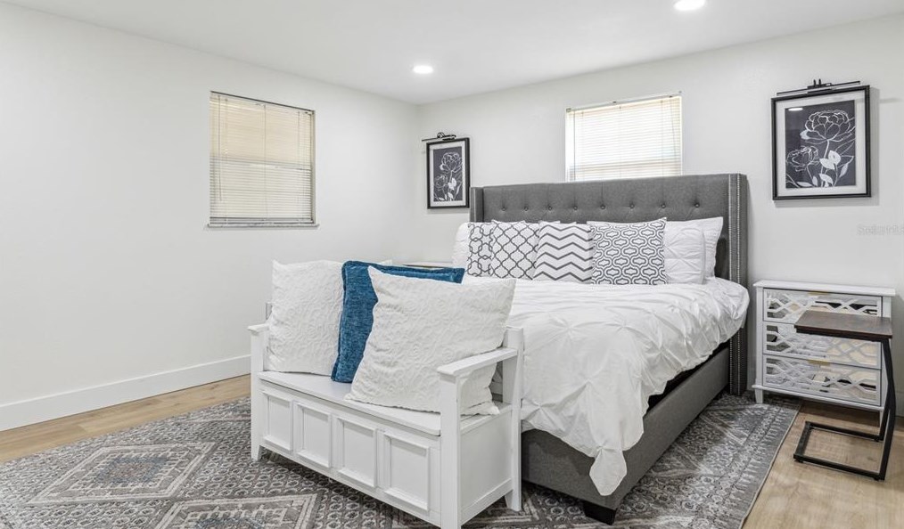 37235 Temple Ave, Zephyrhills FL  33541-4212 exterior