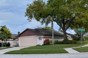 7138 Silvermill Dr - Photo 3