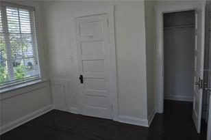 1305 S Albany Ave - Photo 7