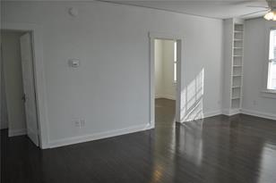 1305 S Albany Ave - Photo 3