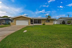 4147 52nd Ave, Saint Petersburg FL  33714-2232 exterior