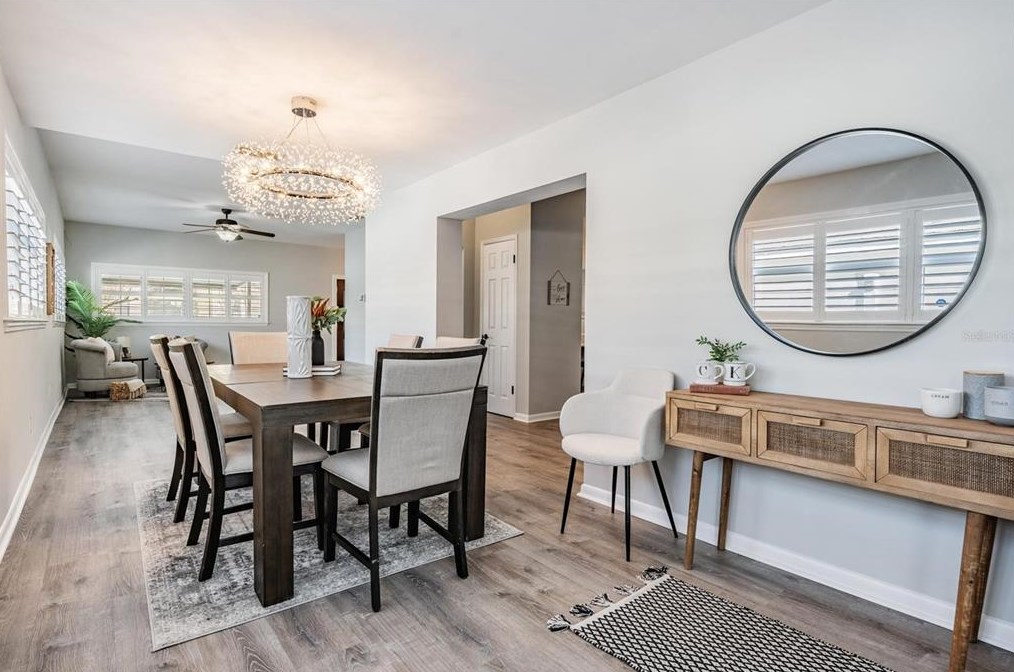 2303 Manhattan Ave, Tampa FL  33629-5633 exterior