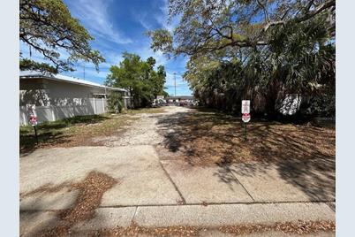 946 Main Street, Safety Harbor, FL 34695 - Photo 5