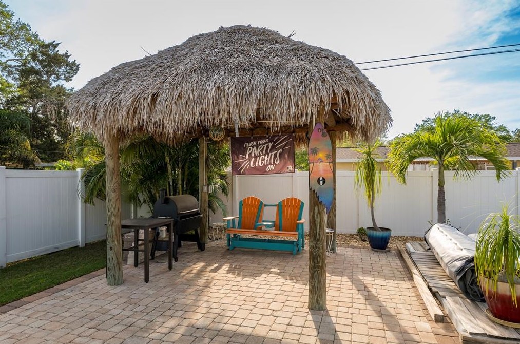 1336 74th St, Saint Petersburg FL  33710-4529 exterior