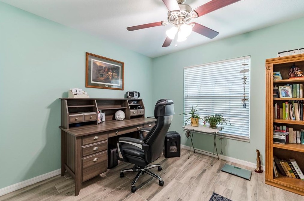 1336 74th St, Saint Petersburg FL  33710-4529 exterior