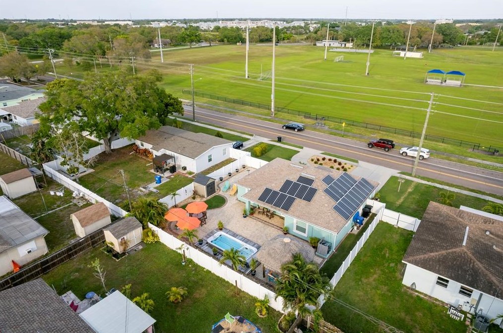 1336 74th St, Saint Petersburg FL  33710-4529 exterior