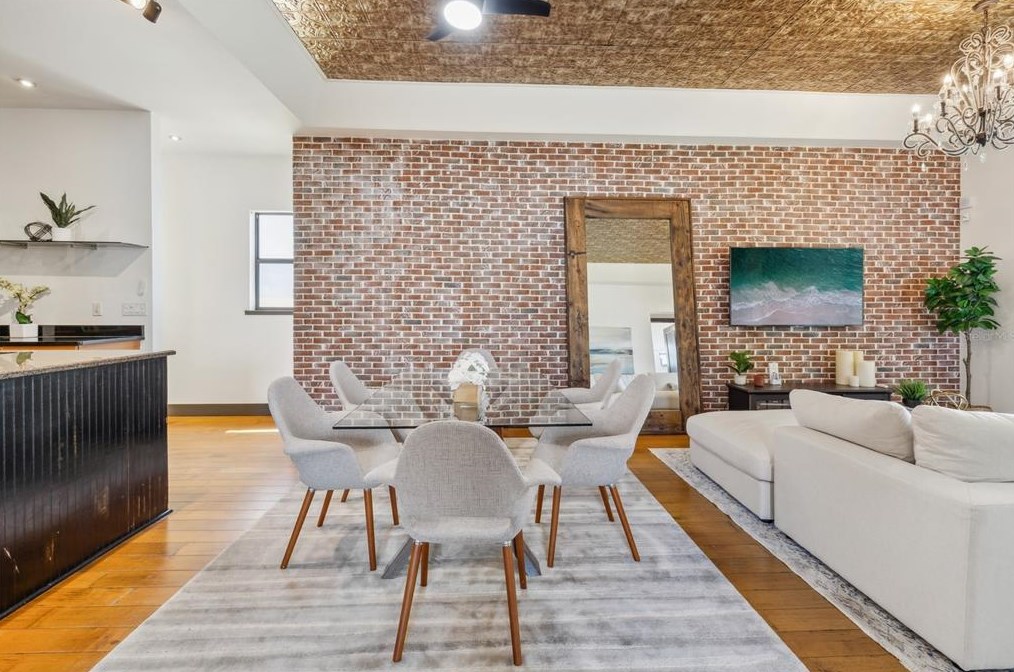 409 4 Ave, Largo FL 33770-1548 exterior